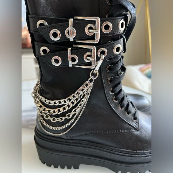 Zara‎ 100% Leather Black Moto Boots with Chain, Size 6 - Picture 3 of 6